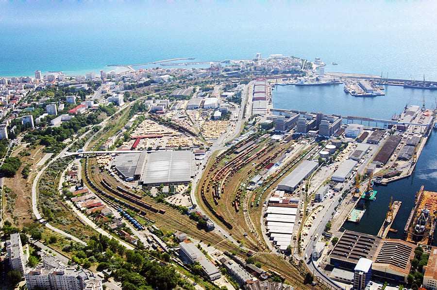 Traficul de mărfuri în Portul Constanța staţia CF Constanţa Port cereale în Portul Constanța