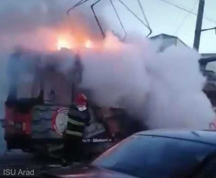 tramvai a luat foc la Arad