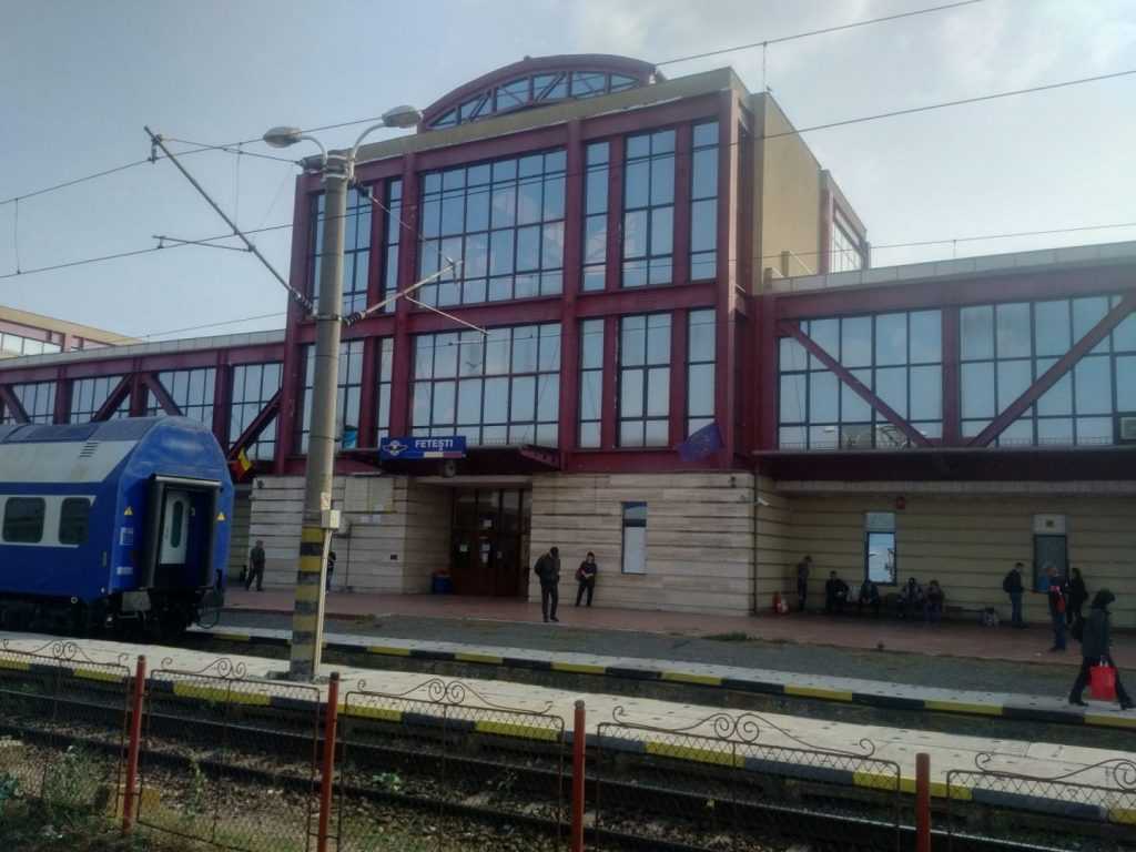 modernizarea stațiilor Fetești și Ciulnița ciculația feroviară București-Constanța Lucrările la Fetești și Ciulnița mașină a fost lovită de tren