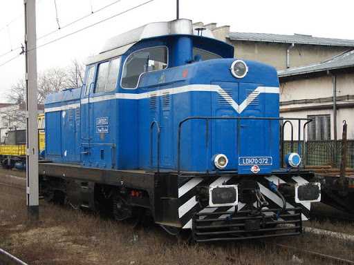 locomotivă la reparații locomotivă LDH de la Regionala București locomotivă a Regionalei Brașov