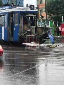 coliziune TIR-tramvai la Iași