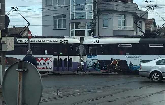 tramvaie s-au ciocnit la Timișoara