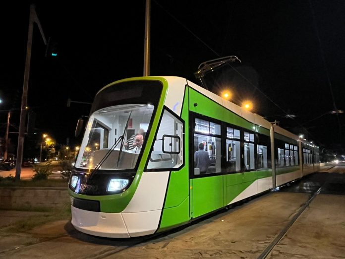 Tramvaiele Astra Imperio și-au început cursele probe cu tramvaiul Astra Imperio