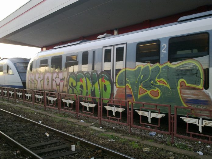 graffitti pe vagoane