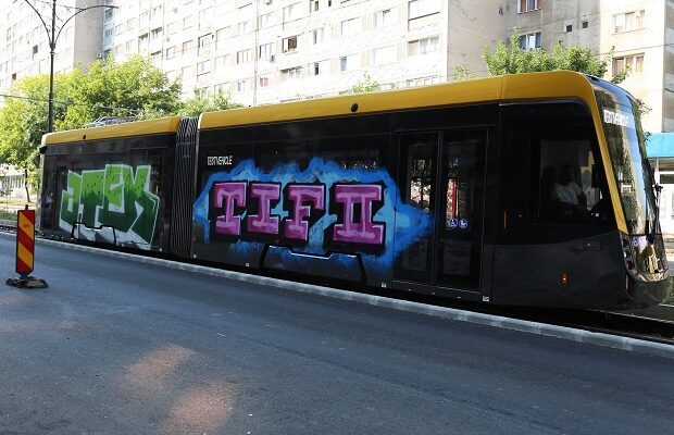 Tramvai vandalizat la Reșița